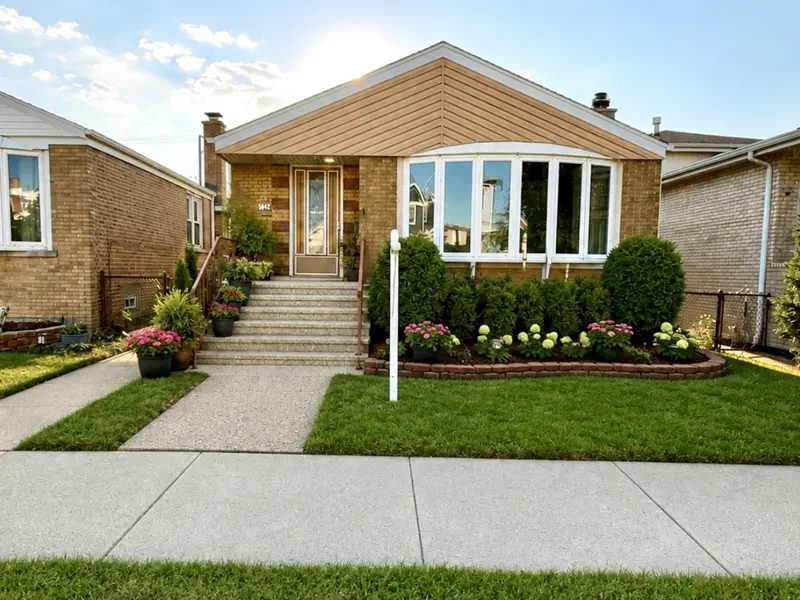 5342 S Melvina AVE, Chicago, IL 60638