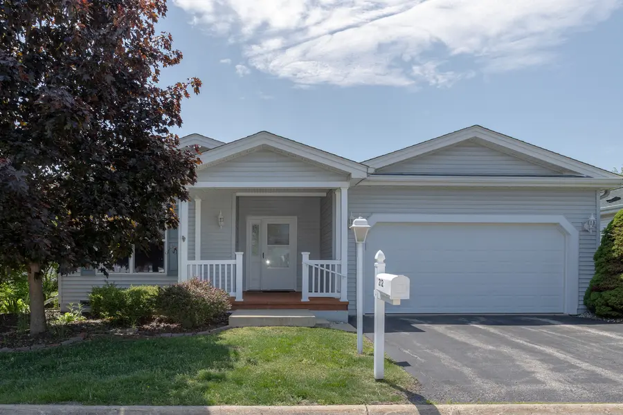 212 Rodeo DR #2179, Grayslake, IL 60030