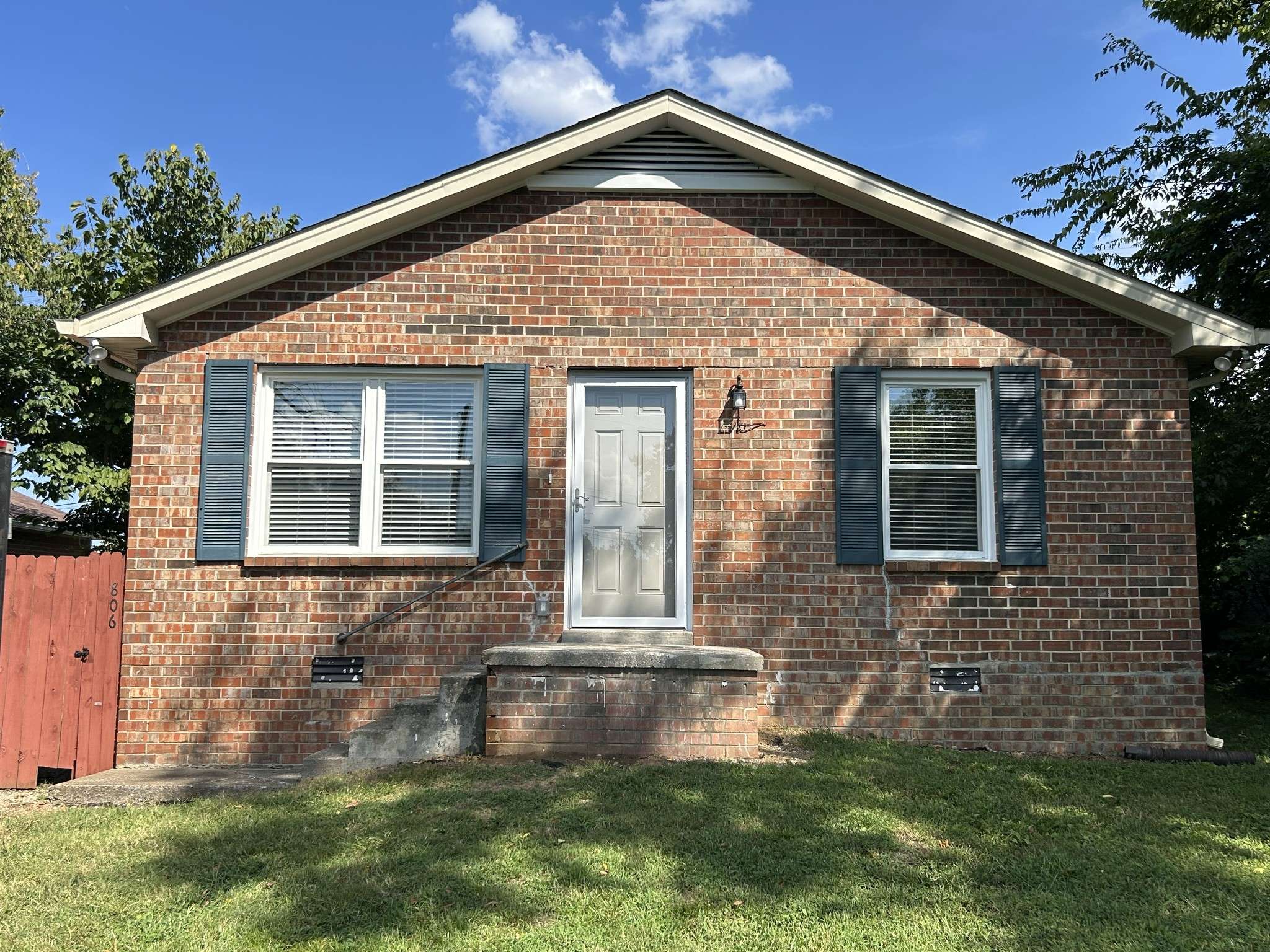806 Cedarcrest Ave, Madison, TN 37115
