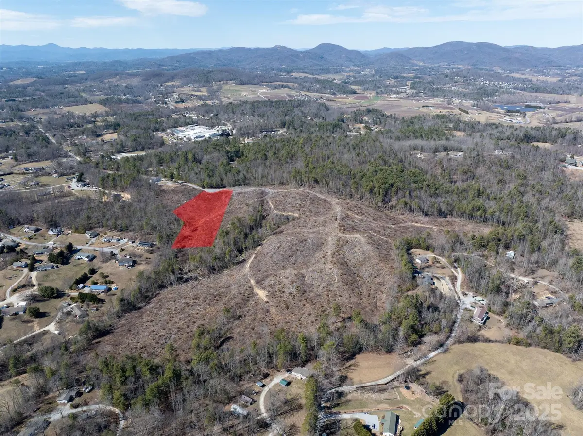 00 Star Point DR #09, Hendersonville, NC 28792