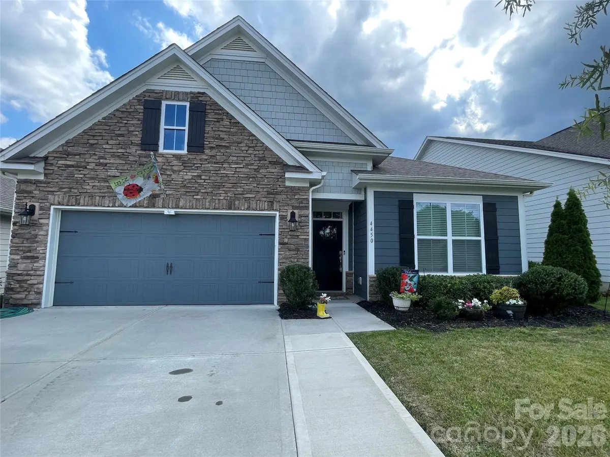 4450 Streamside RD, Denver, NC 28037