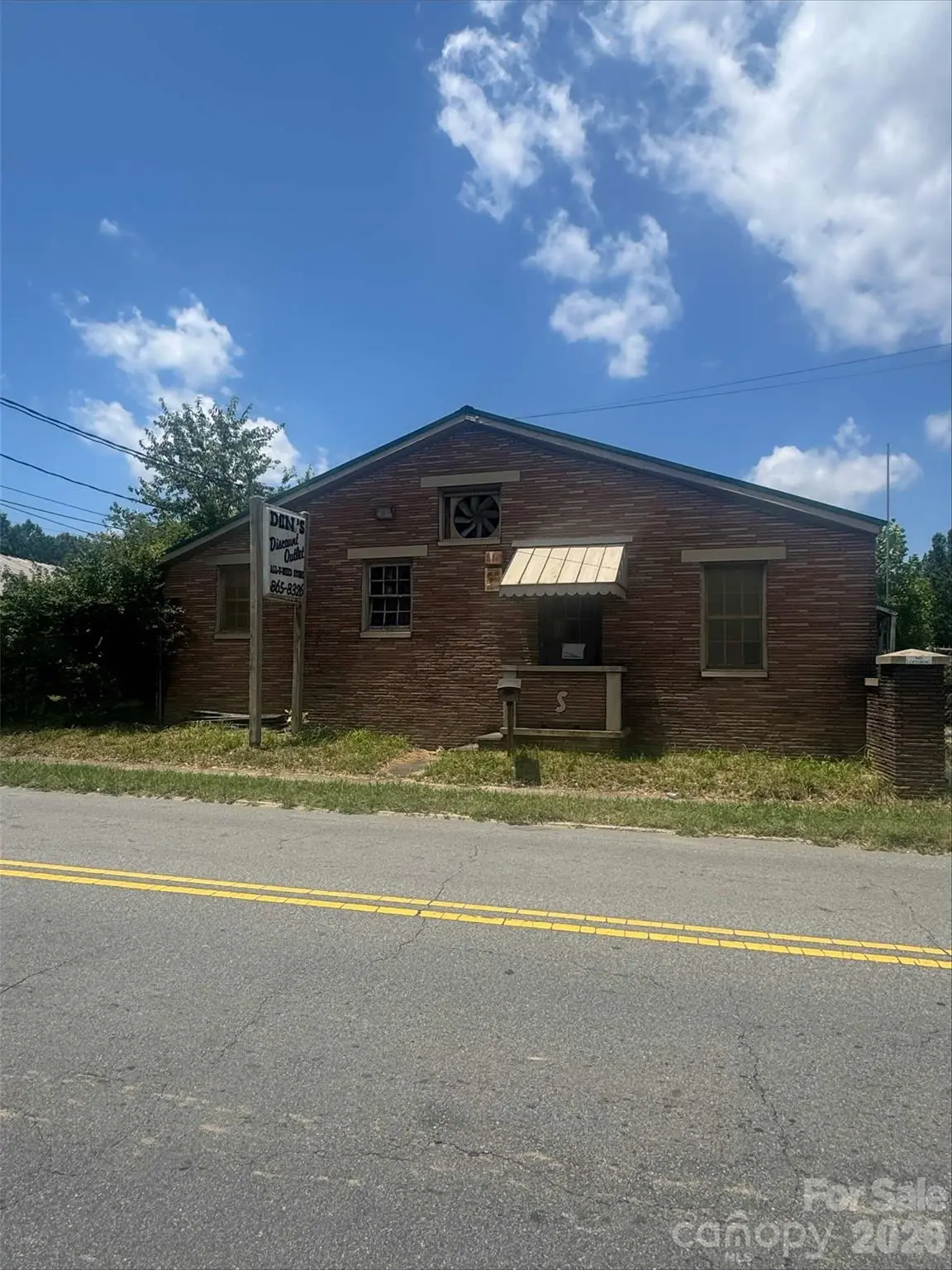 529 N Broad ST, Gastonia, NC 28054