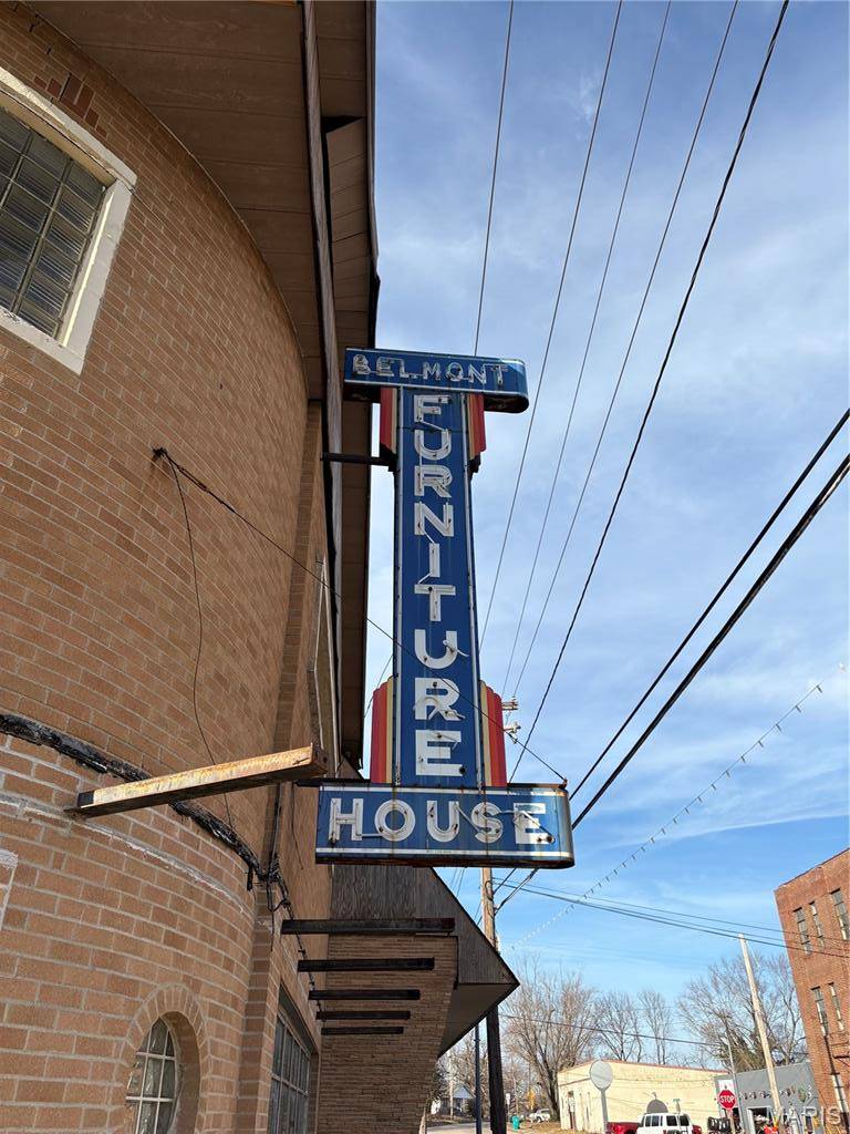 155 N Main ST, St Clair, MO 63077
