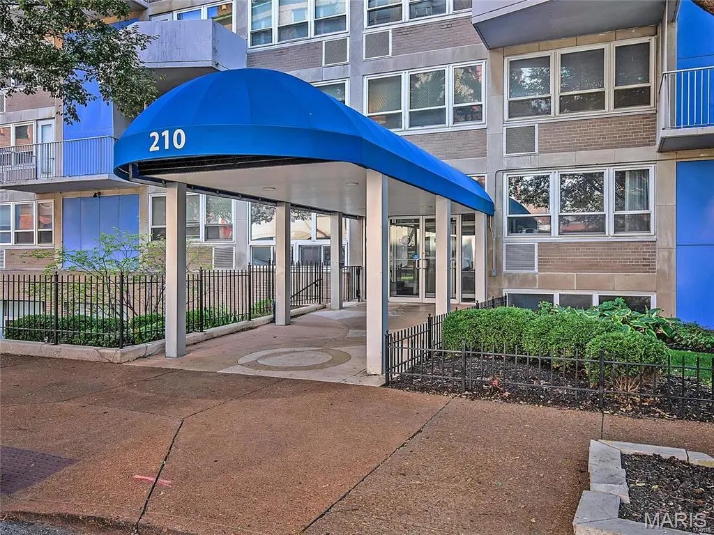 210 N 17th ST #808, St Louis, MO 63103