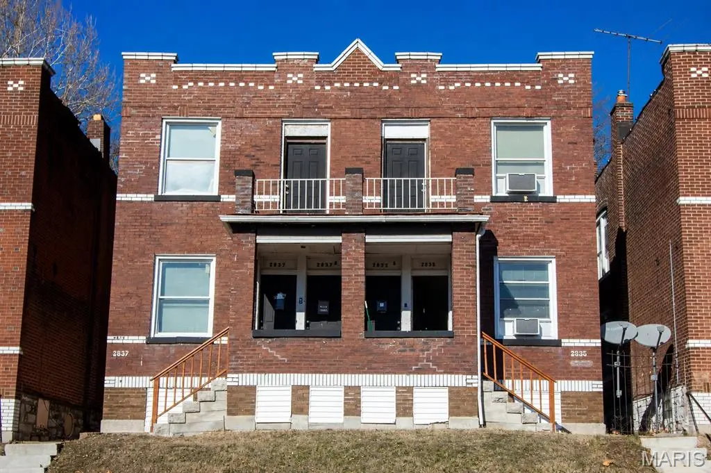 2835 Miami ST, St Louis, MO 63118