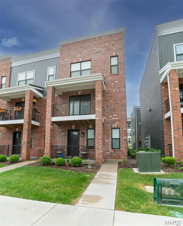 5004 Daggett AVE, St Louis, MO 63110