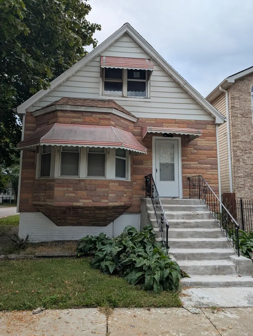 8601 S Kingston AVE, Chicago, IL 60617