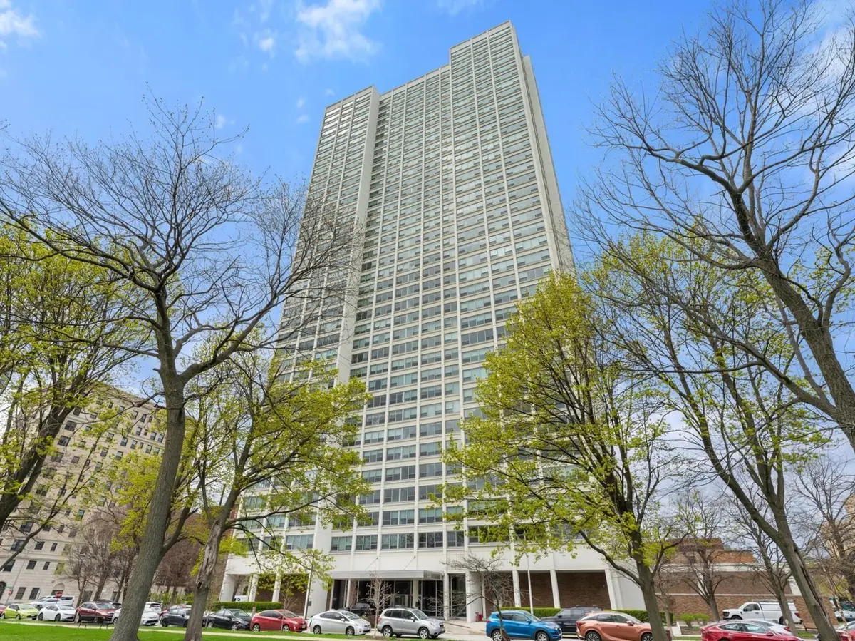 1700 E 56th ST #3910, Chicago, IL 60637