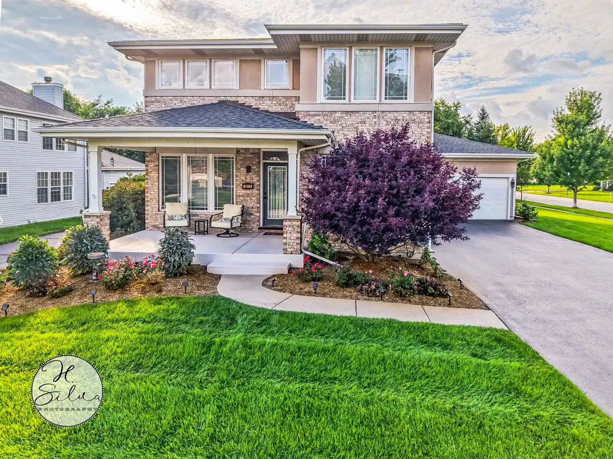 1410 Grand Pointe BLVD, West Dundee, IL 60118