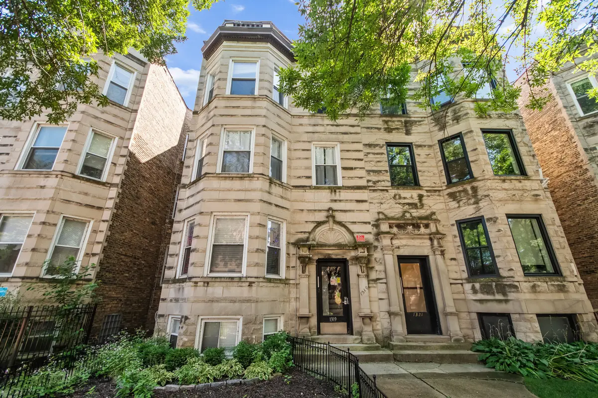 1319 W Foster AVE, Chicago, IL 60640