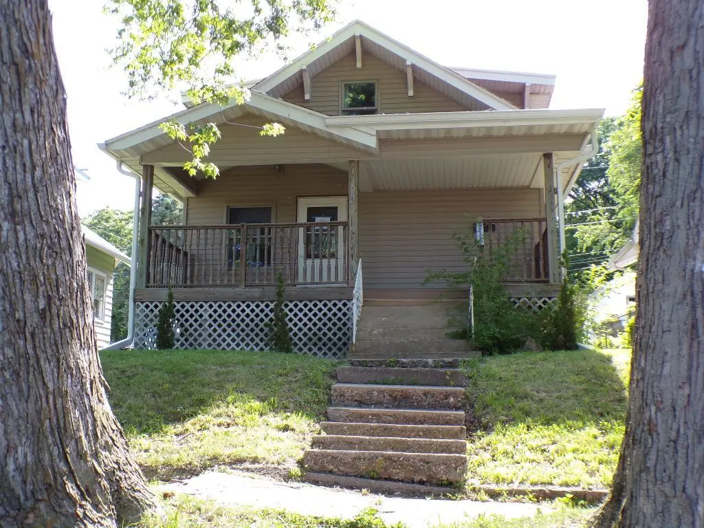 822 N 4th ST, Savanna, IL 61074
