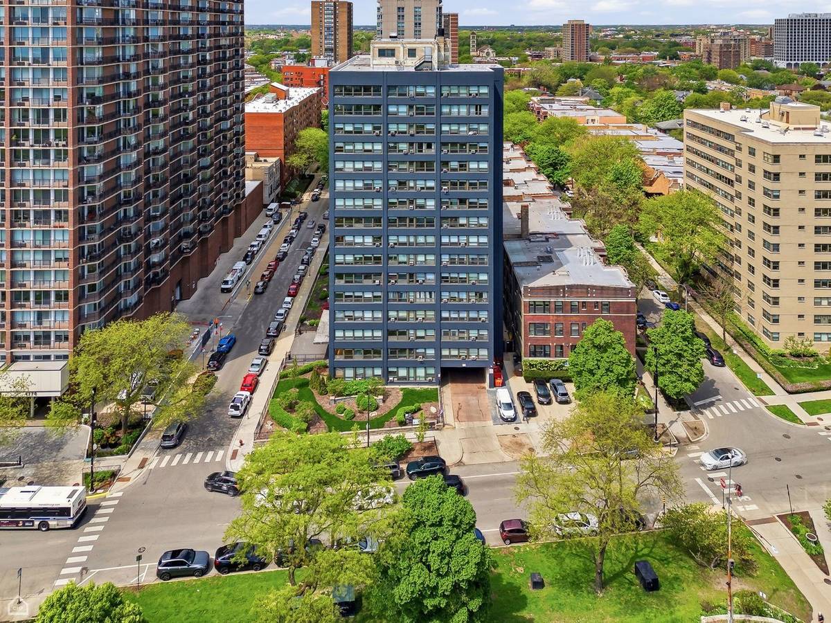4180 N Marine DR #1004, Chicago, IL 60613