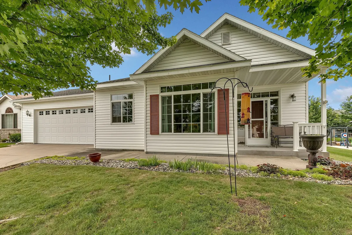 1012 Cory LN, Saint Cloud, MN 56303