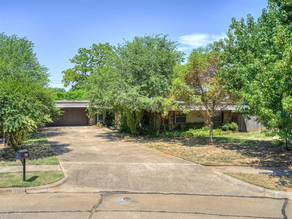 4131 Green Hills DR, Norman, OK 73072