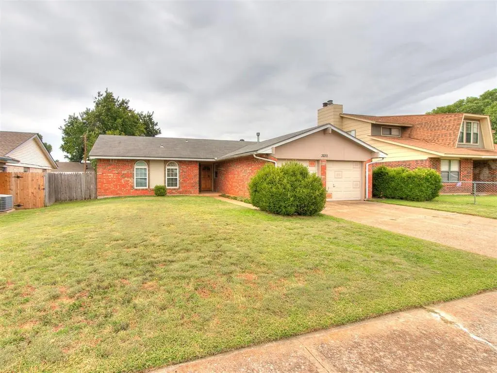 3220 Hillside DR, Del City, OK 73115