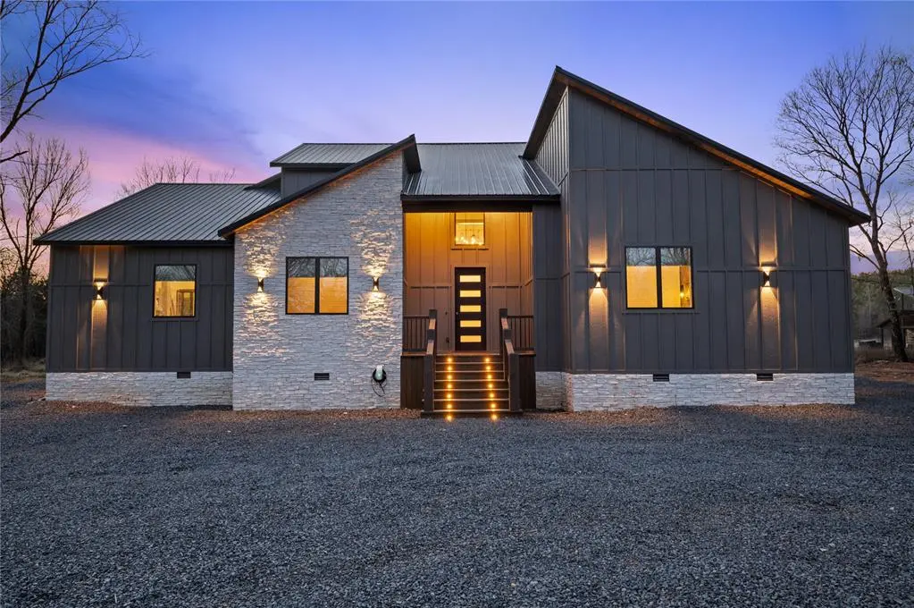 77 Rutty Pine RDG, Broken Bow, OK 74728