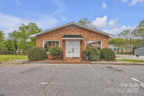 10 1st AVE NW, Taylorsville, NC 28681