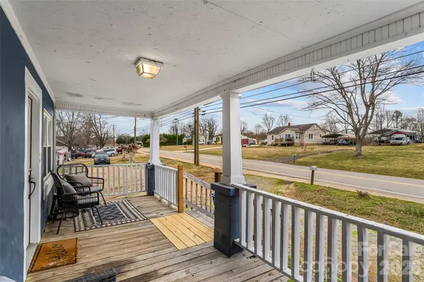 620 Linville ST, Morganton, NC 28655