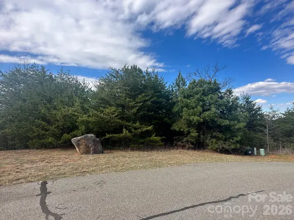 0000 Boulder RDG, Lake Lure, NC 28746