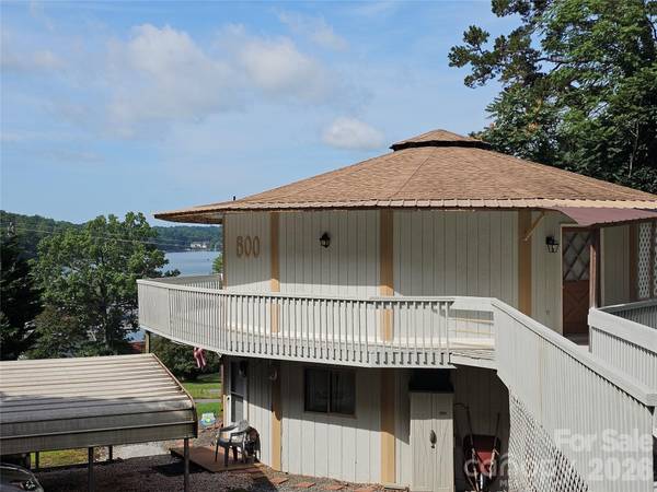 500 Steel Bridge LOOP, Hickory, NC 28601