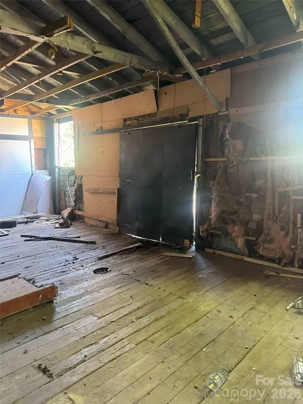 529 N Broad ST, Gastonia, NC 28054