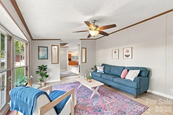 3159 Ward Green ST, Lenoir, NC 28645