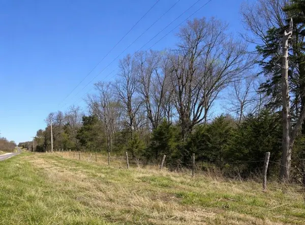 E Hwy HWY, Green Ridge, MO 65332