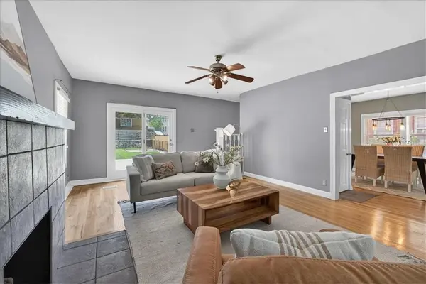 5439 ROCKHILL RD, Kansas City, MO 64110