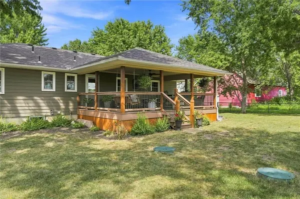 23265 W 287th ST, Paola, KS 66071