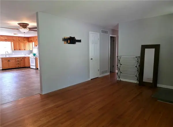 2623 Vernon ST, North Kansas City, MO 64116
