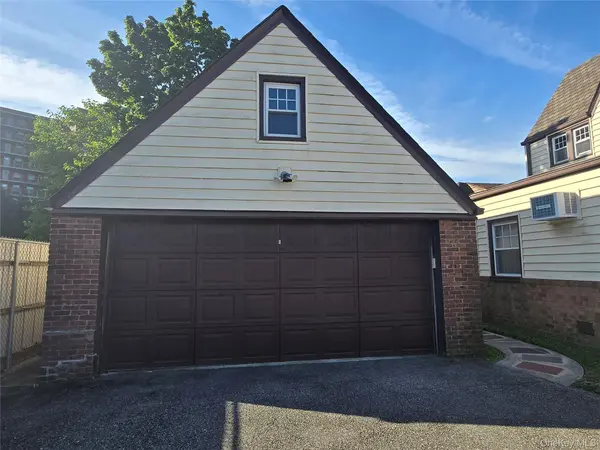4511 220th PL, Bayside, NY 11361