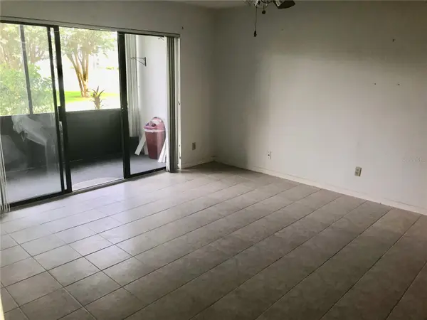 8209 SUN SPRING CIR #81, Orlando, FL 32825