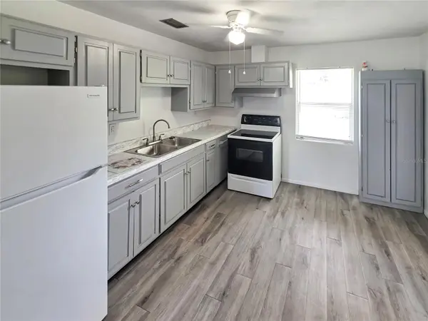 185 E LAKE MARY AVE, Lake Mary, FL 32746