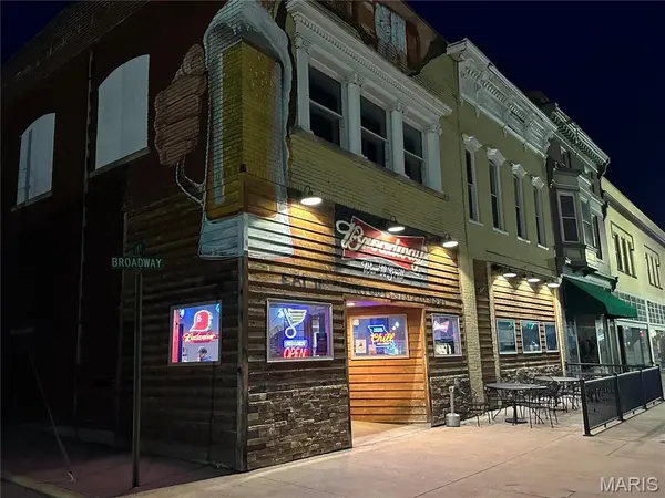 712 Broadway, Hannibal, MO 63401