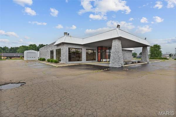 610 Ste Genevieve DR, Ste Genevieve, MO 63670