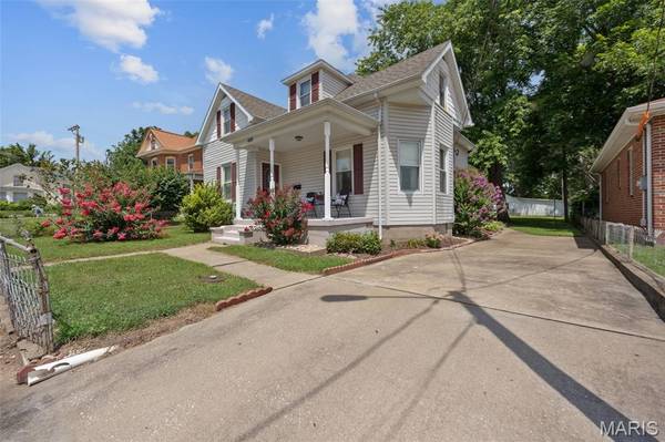 640 N 3rd ST, Ste Genevieve, MO 63670