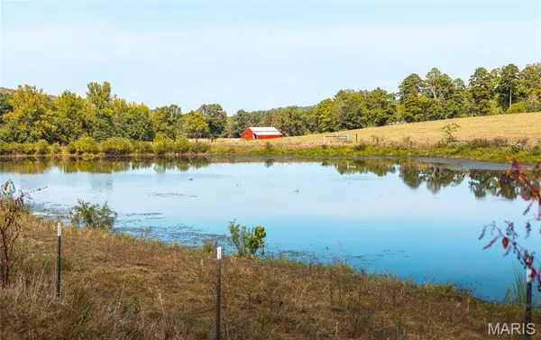 15406 State Route H, Winona, MO 65588