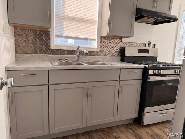 10038 Dorothy AVE, St Louis, MO 63137