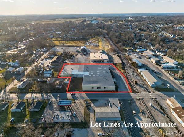 102 M- West Front ST, Mountain Grove, MO 65711