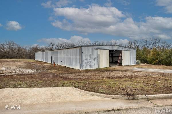 0000 Main ST, Richland, MO 65556