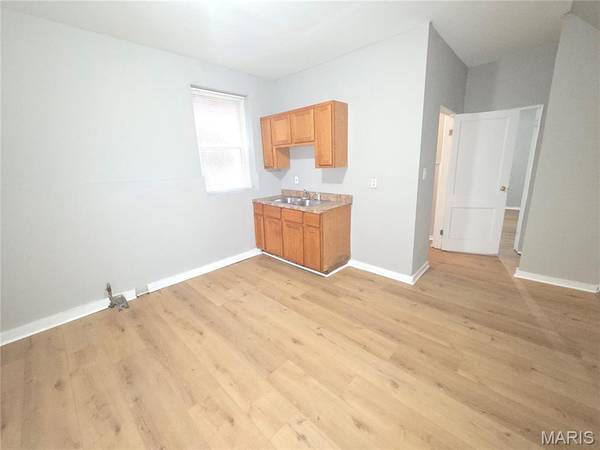 2835 Miami ST, St Louis, MO 63118