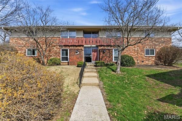 4229 Carrollton DR #C, Bridgeton, MO 63044