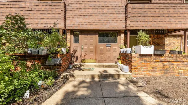 13453 Coliseum DR #E, Chesterfield, MO 63017