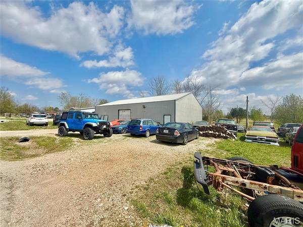 1087 madison 333, Fredericktown, MO 63645