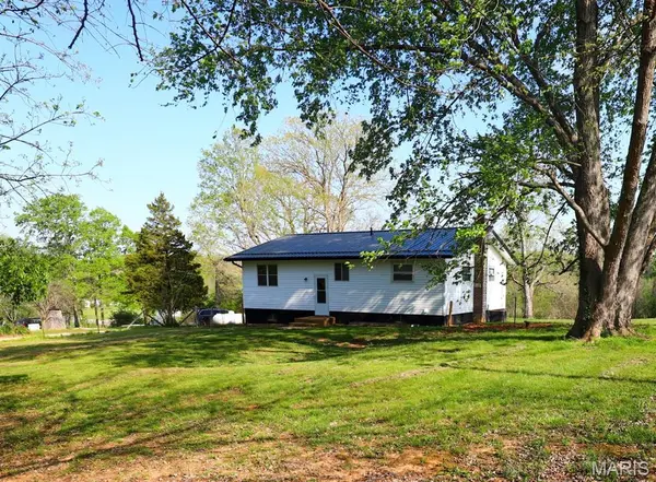 10011 Jordan RD, Potosi, MO 63664