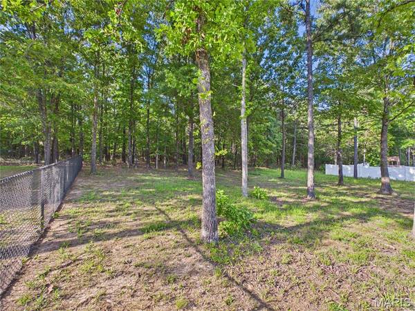 251 Ruth Harris LN, Poplar Bluff, MO 63901