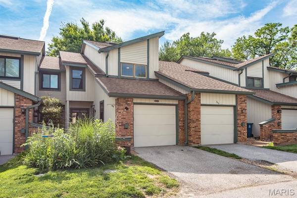 2034 Falling Brook DR, Maryland Heights, MO 63043