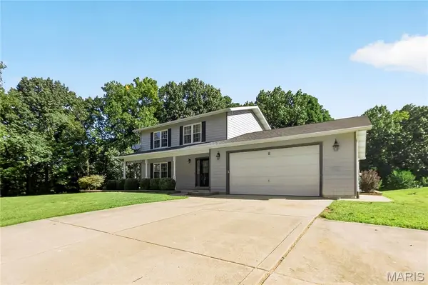 1863 Tamara CT, Wentzville, MO 63385