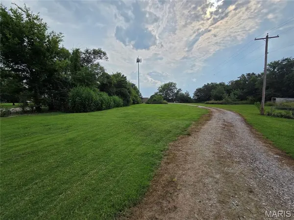 2211 State ST, East Carondelet, IL 62240