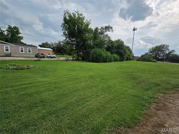 2211 State ST, East Carondelet, IL 62240